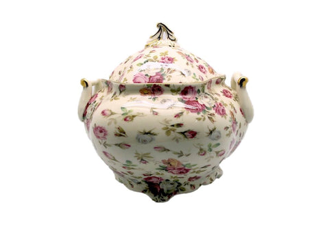 מרקייה גדולה מעוטרת שושנים וזהב